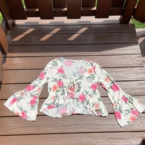 American Eagle tie front floral blouse, bell sleeves, size medium